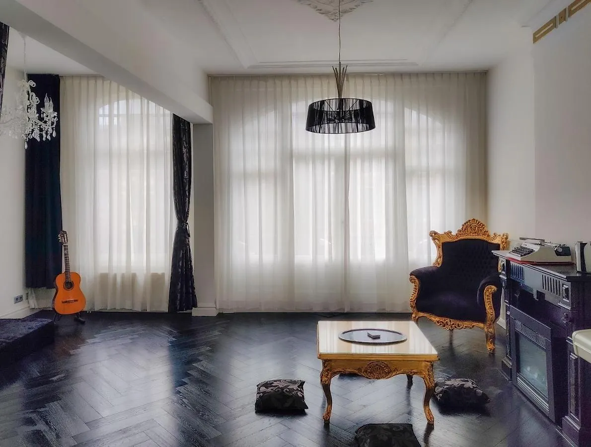 Sezane'S Lodges Amsterdam