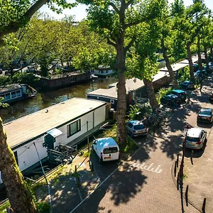 Bed & Breakfast Amsterdam-houseboat-amstel, Amsterdam