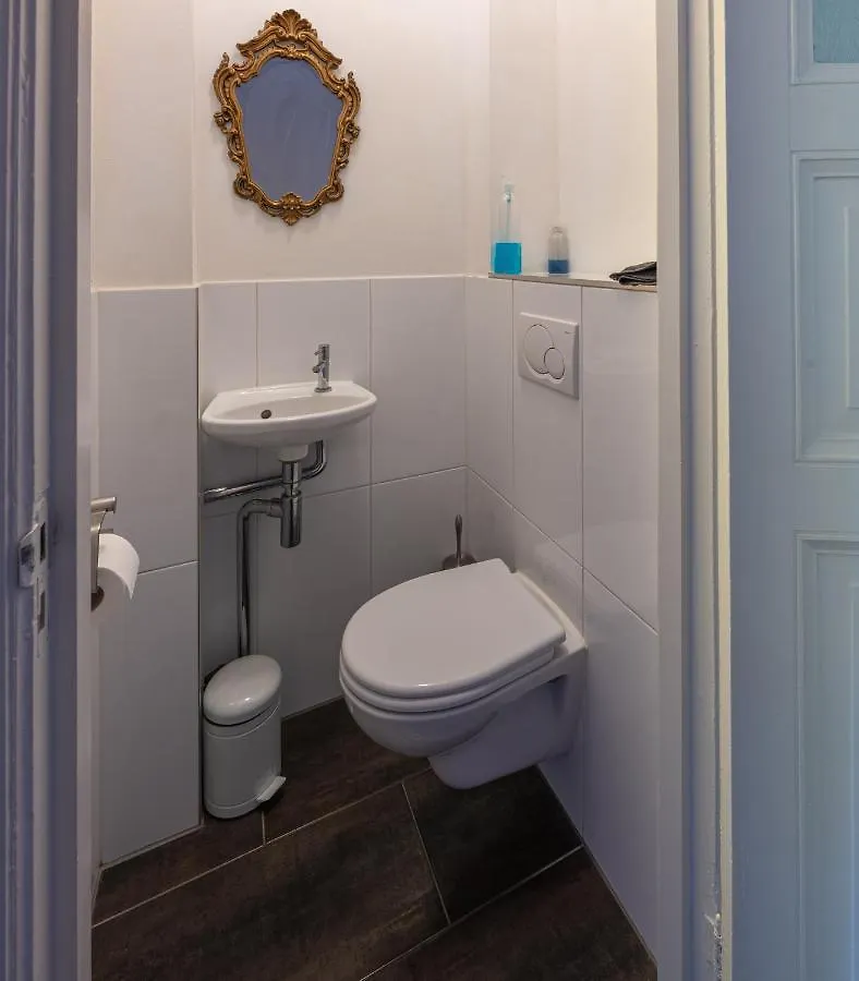 Sezane'S Lodges Amsterdam Bed & Breakfast