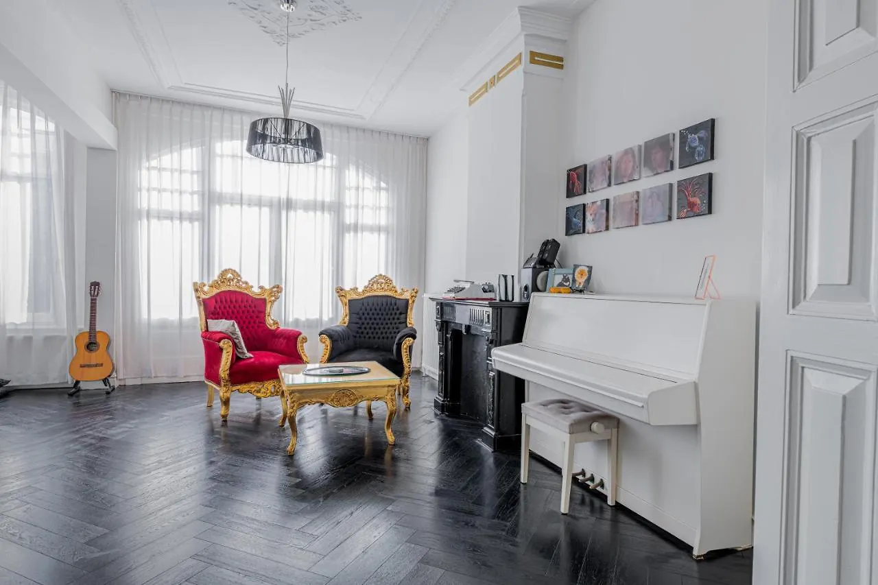 Sezane'S Lodges Amsterdam