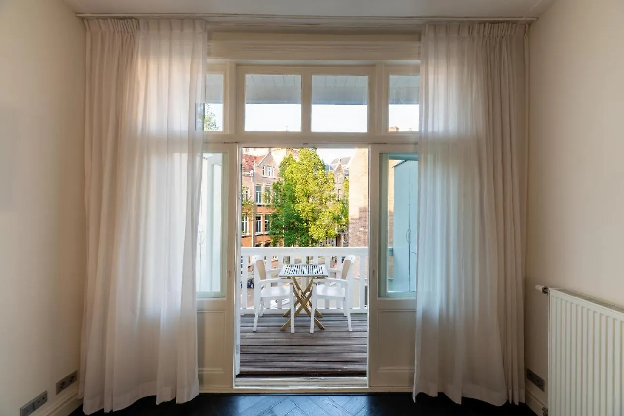 Sezane'S Lodges Amsterdam Bed & Breakfast
